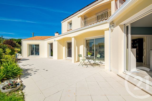 maison à vendre - 7 pièces - 196.0 m2 - PORNIC - 44 - PAYS-DE-LOIRE - Century 21 Agence Du Casino