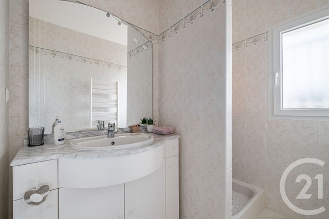maison à vendre - 7 pièces - 196.0 m2 - PORNIC - 44 - PAYS-DE-LOIRE - Century 21 Agence Du Casino