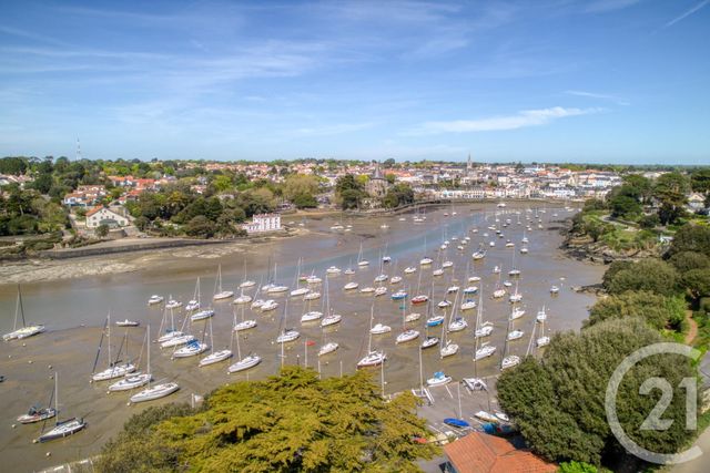 maison à vendre - 12 pièces - 260.0 m2 - PORNIC - 44 - PAYS-DE-LOIRE - Century 21 Agence Du Casino