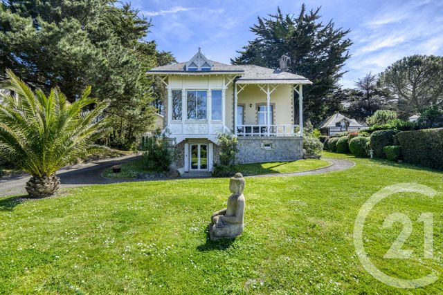 maison à vendre - 12 pièces - 260.0 m2 - PORNIC - 44 - PAYS-DE-LOIRE - Century 21 Agence Du Casino