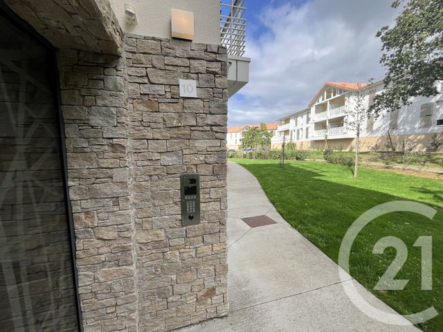 Appartement F3 à vendre - 3 pièces - 68.0 m2 - PORNIC - 44 - PAYS-DE-LOIRE - Century 21 Agence Du Casino