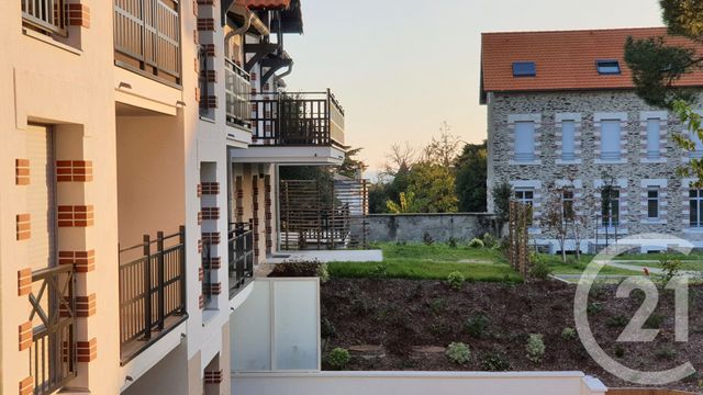 Appartement F3 à louer - 3 pièces - 66.23 m2 - PORNIC - 44 - PAYS-DE-LOIRE - Century 21 Agence Du Casino