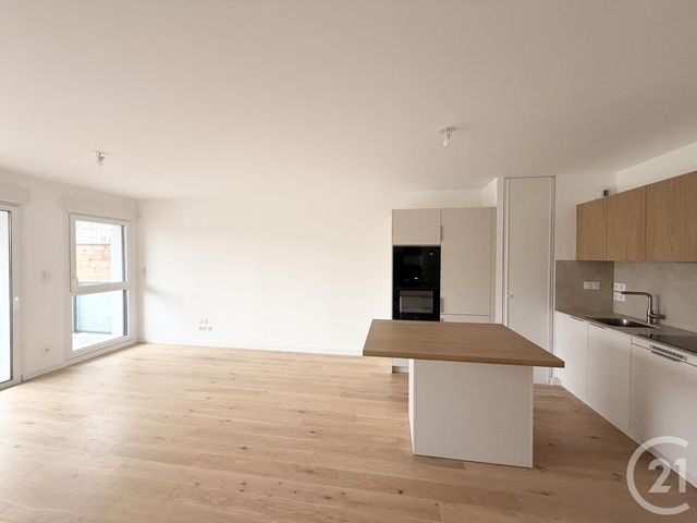 Appartement T4 à vendre - 4 pièces - 75.55 m2 - PORNIC - 44 - PAYS-DE-LOIRE - Century 21 Agence Du Casino