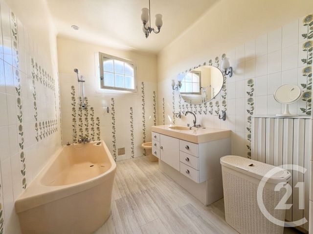 maison à vendre - 7 pièces - 148.0 m2 - PORNIC - 44 - PAYS-DE-LOIRE - Century 21 Agence Du Casino